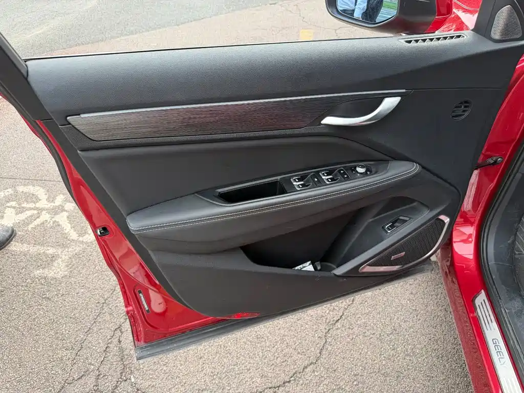 Geely Xingyue — миниатюра 6