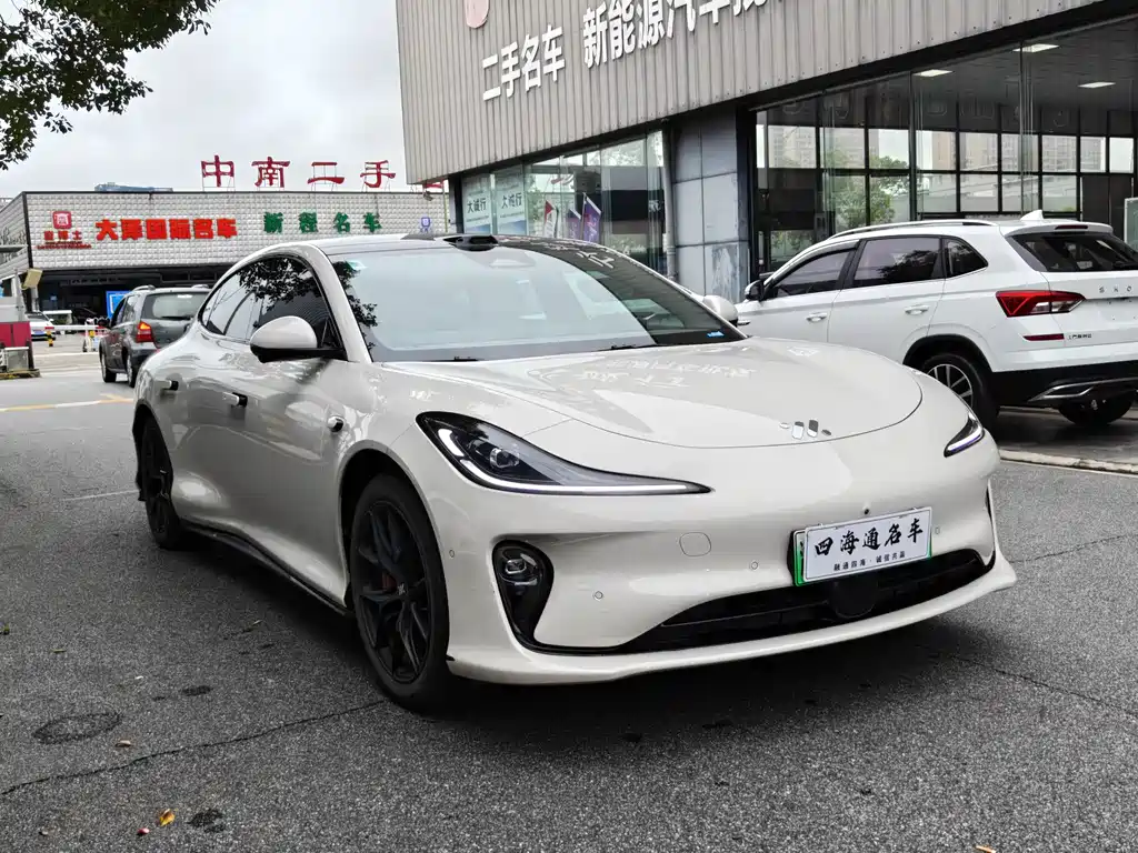 IM Motors L6 2025 Ultra