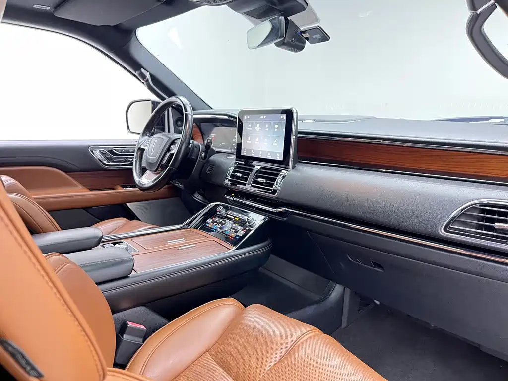 Lincoln Navigator — миниатюра 5