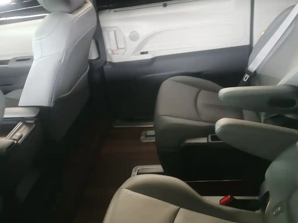 Toyota Sienna — фотографии объявления, Фото 20