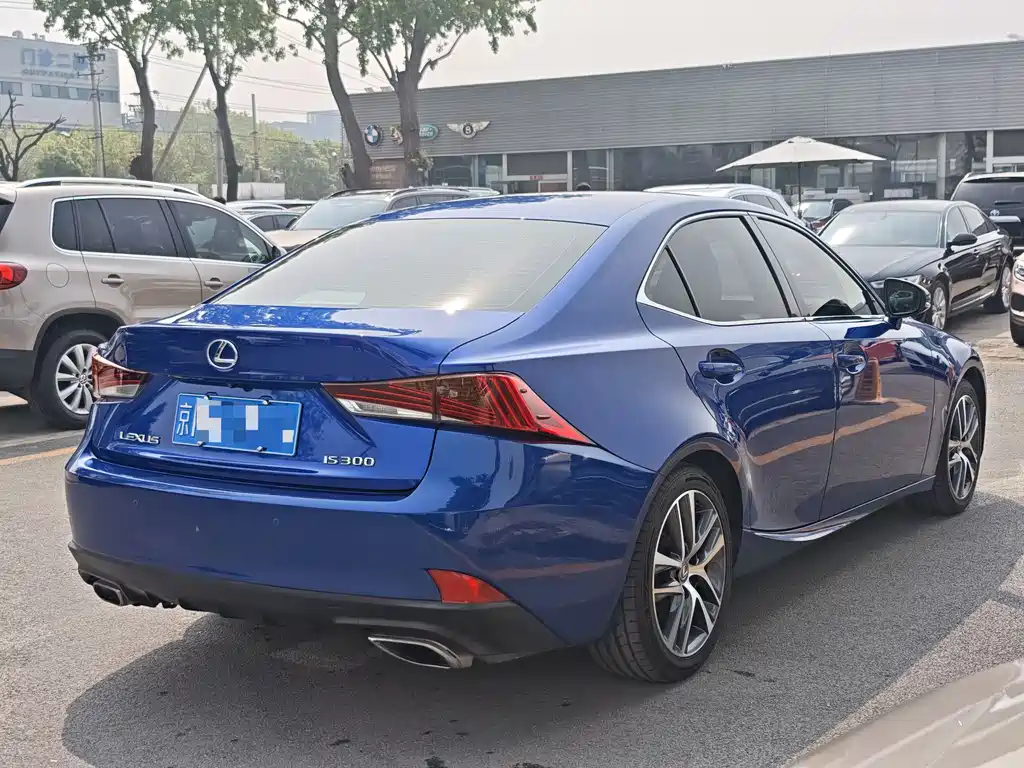 Lexus IS 2017 300 F SPORT