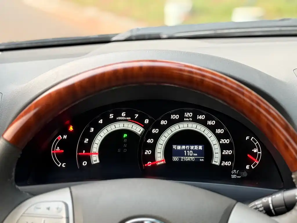 Toyota Camry — миниатюра 7