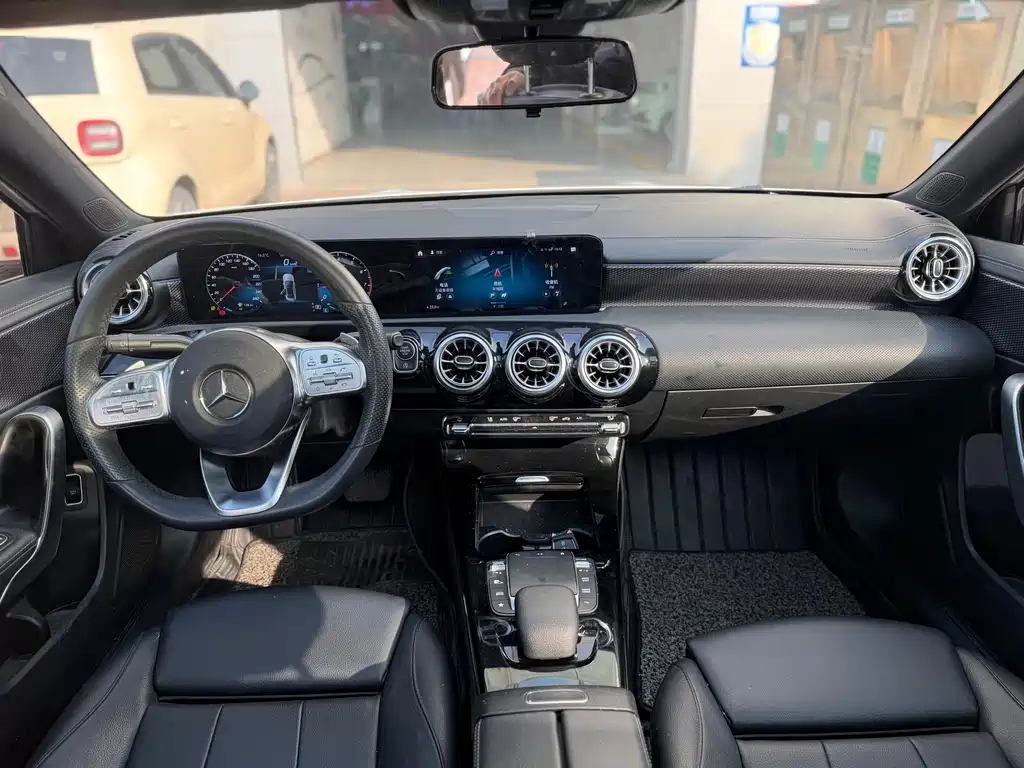 MERCEDES-BENZ A CLASS