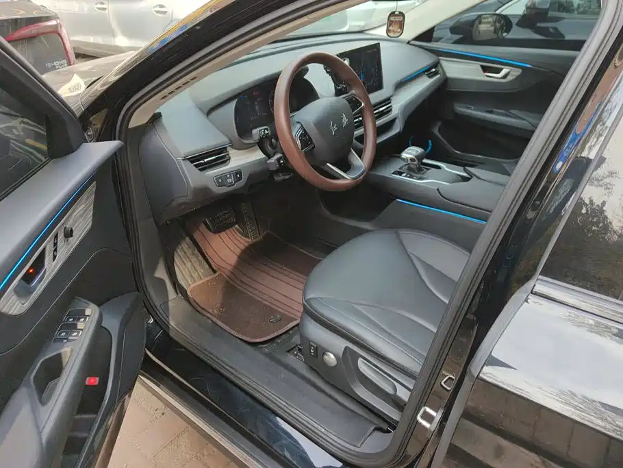 Hongqi Hongqi E-QM5 — миниатюра 9