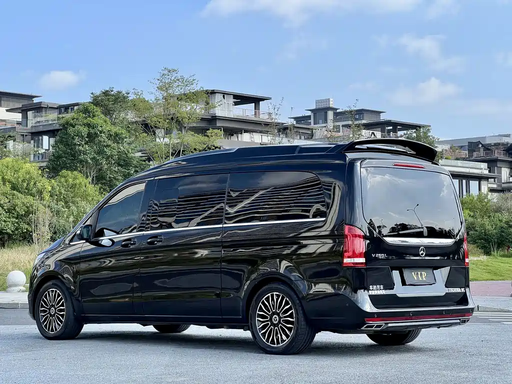 Mercedes-Benz V-Class — миниатюра 4