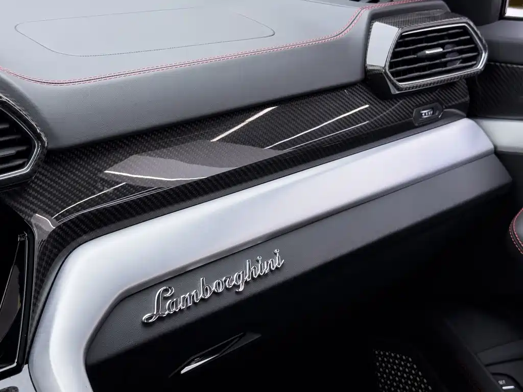 Lamborghini Urus — миниатюра 23