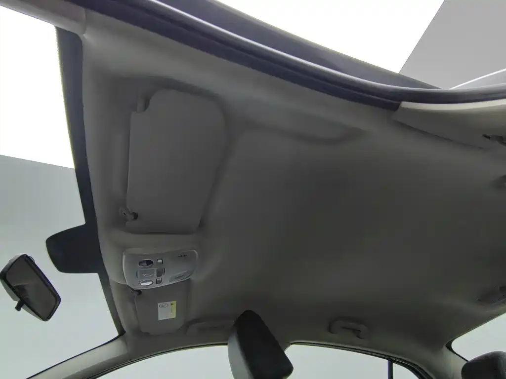 Citroen C4L — миниатюра 14