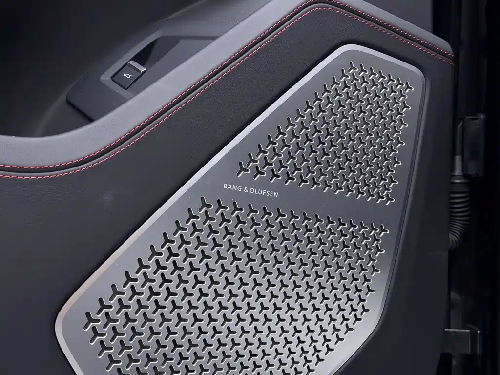 Lamborghini Urus — миниатюра 11