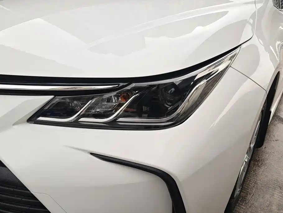 Toyota Corolla — миниатюра 5