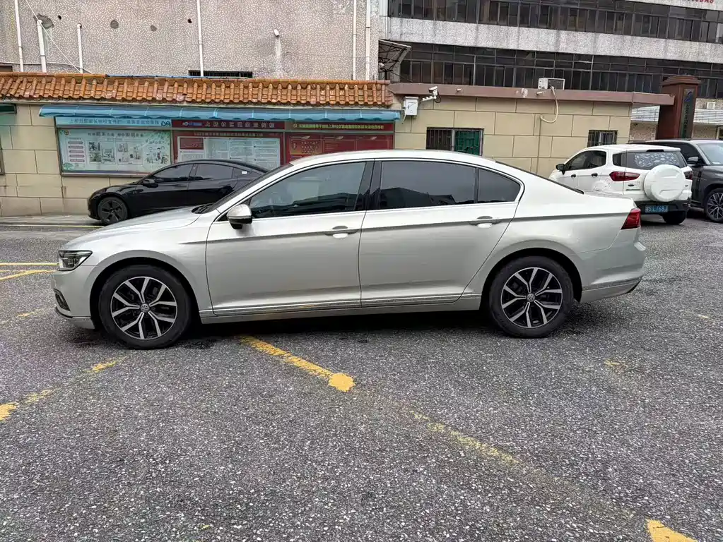 Volkswagen Magotan — миниатюра 8