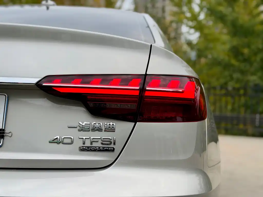 Audi A4L — миниатюра 7