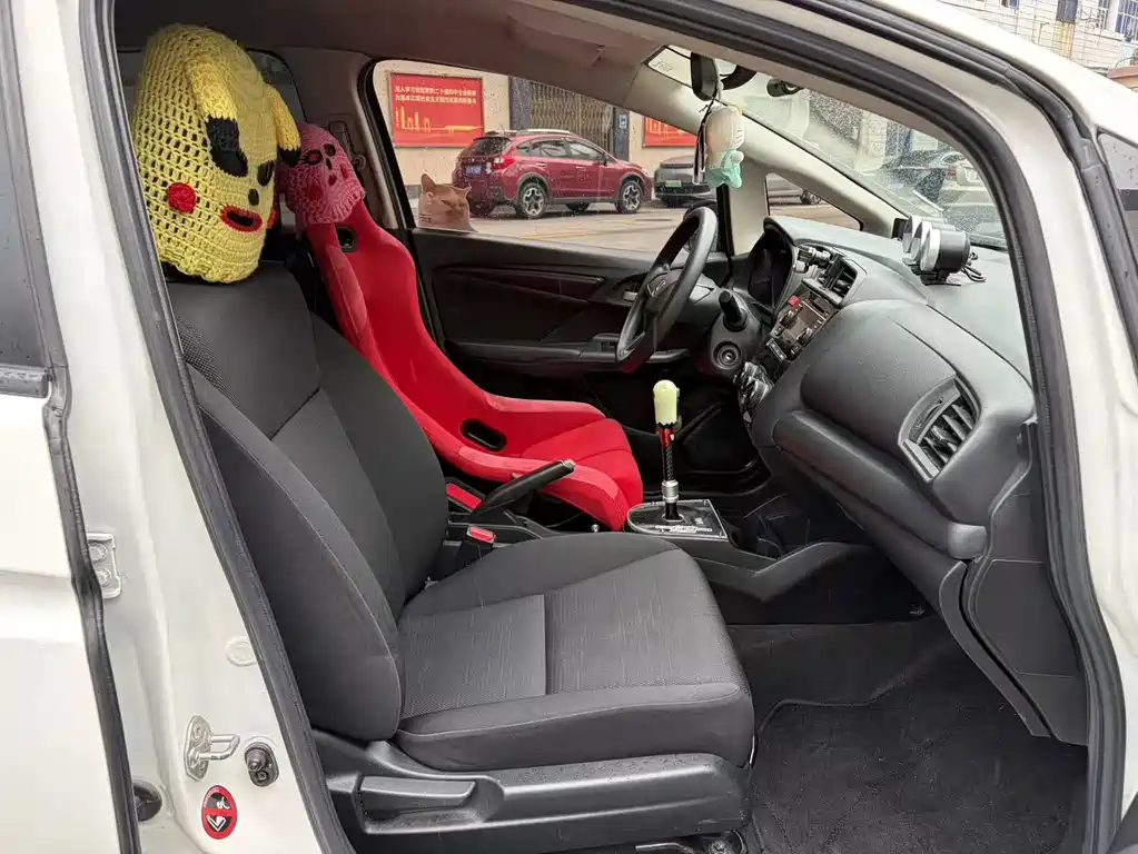 Honda Fit — миниатюра 10