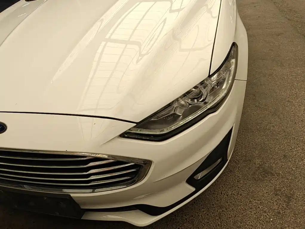 Ford Mondeo — миниатюра 24
