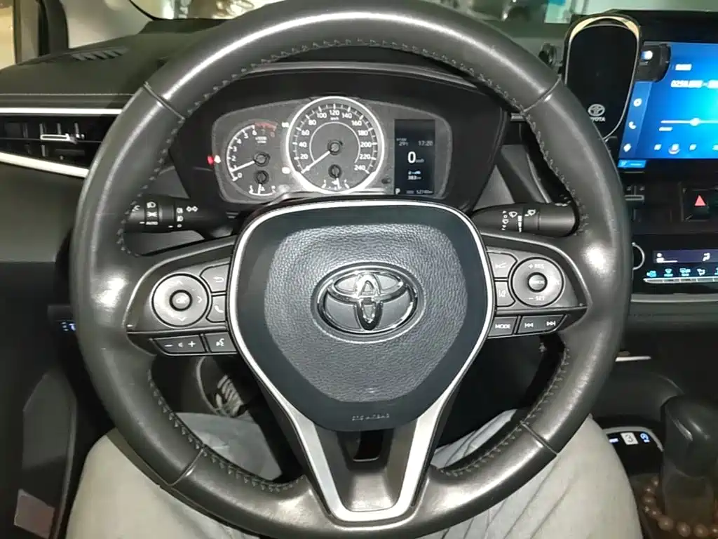 Toyota Corolla — миниатюра 15