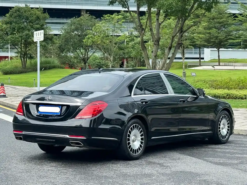 Mercedes-Benz S-Class — миниатюра 6