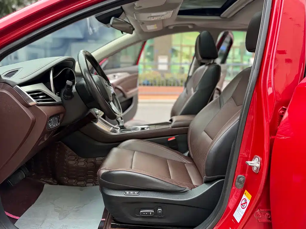 Changan Eado — миниатюра 4