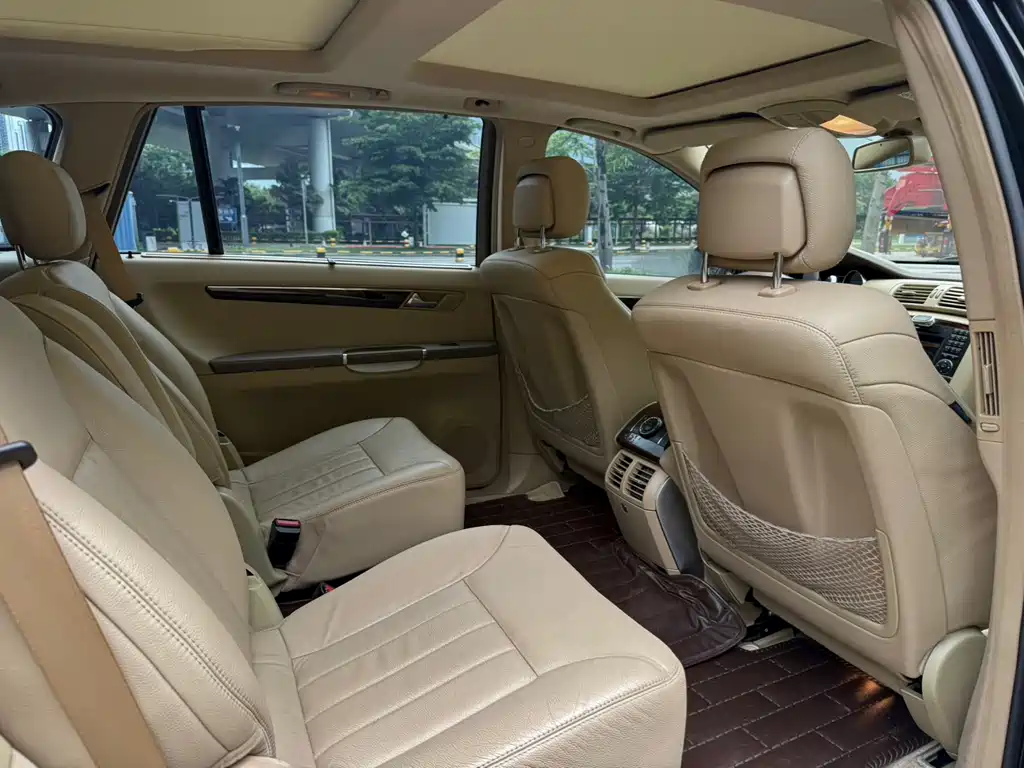 Mercedes-Benz R 2010 R 300 L