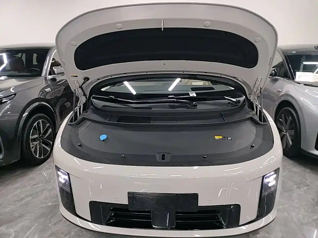 Li Auto i8 — фотографии объявления, Фото 21