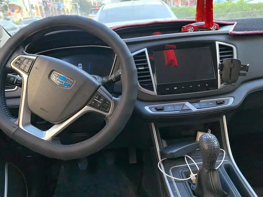 Geely Vision X6 — миниатюра 12