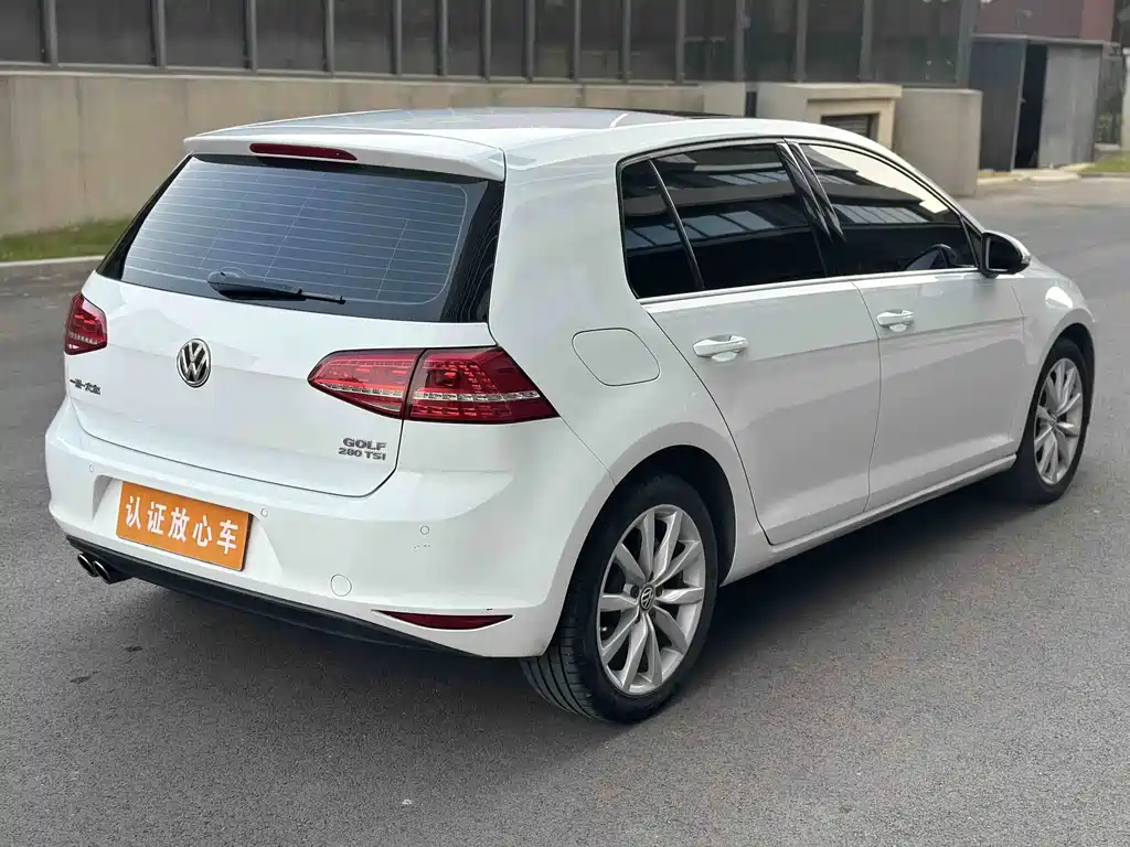 Volkswagen Golf — миниатюра 10