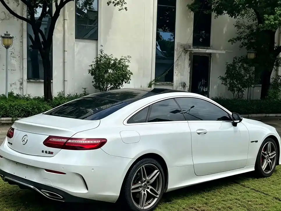 Mercedes-Benz E-Class (Import) — миниатюра 9