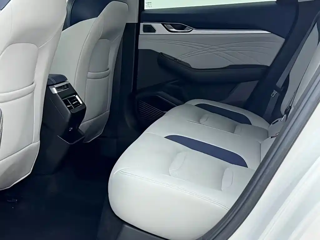 Geely Preface 2021 2.0TD Luxury