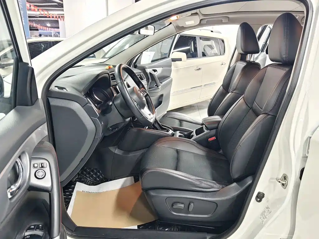 Nissan Qashqai — миниатюра 5