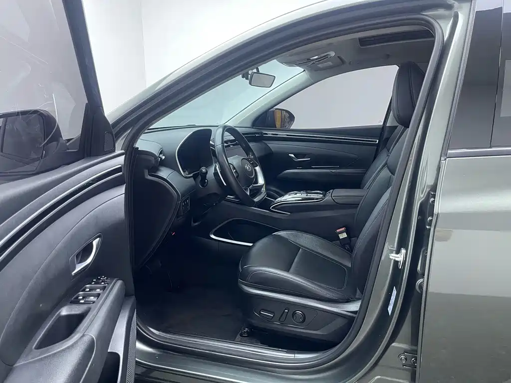 Hyundai Tucson — миниатюра 13