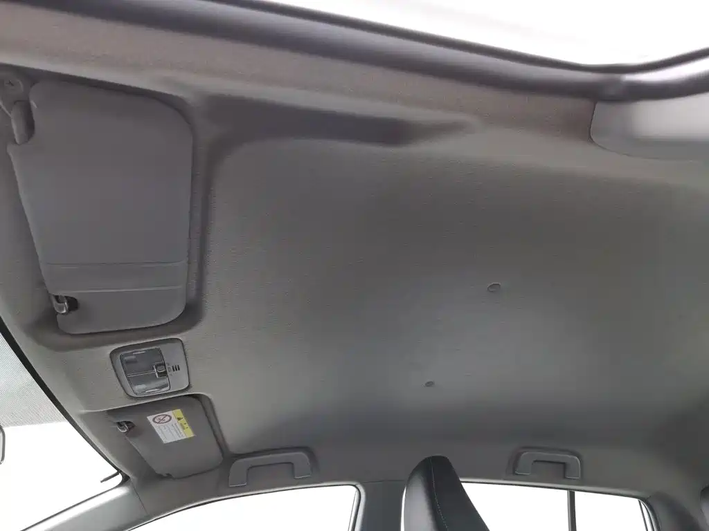 Toyota Yaris L — миниатюра 14