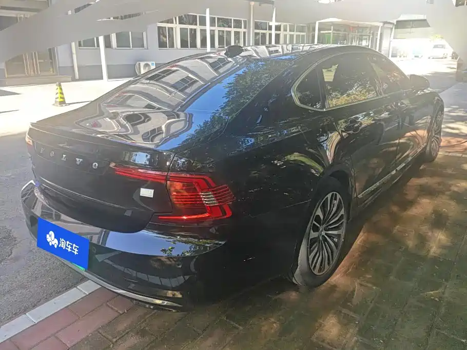 Volvo S90 PHEV — миниатюра 3