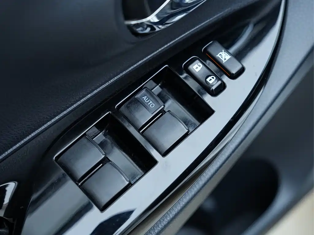 TOYOTA YARIS L ZHIXUAN