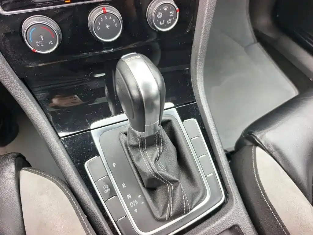 Volkswagen Golf — миниатюра 7