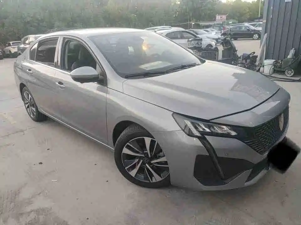 Peugeot 408 — миниатюра 2