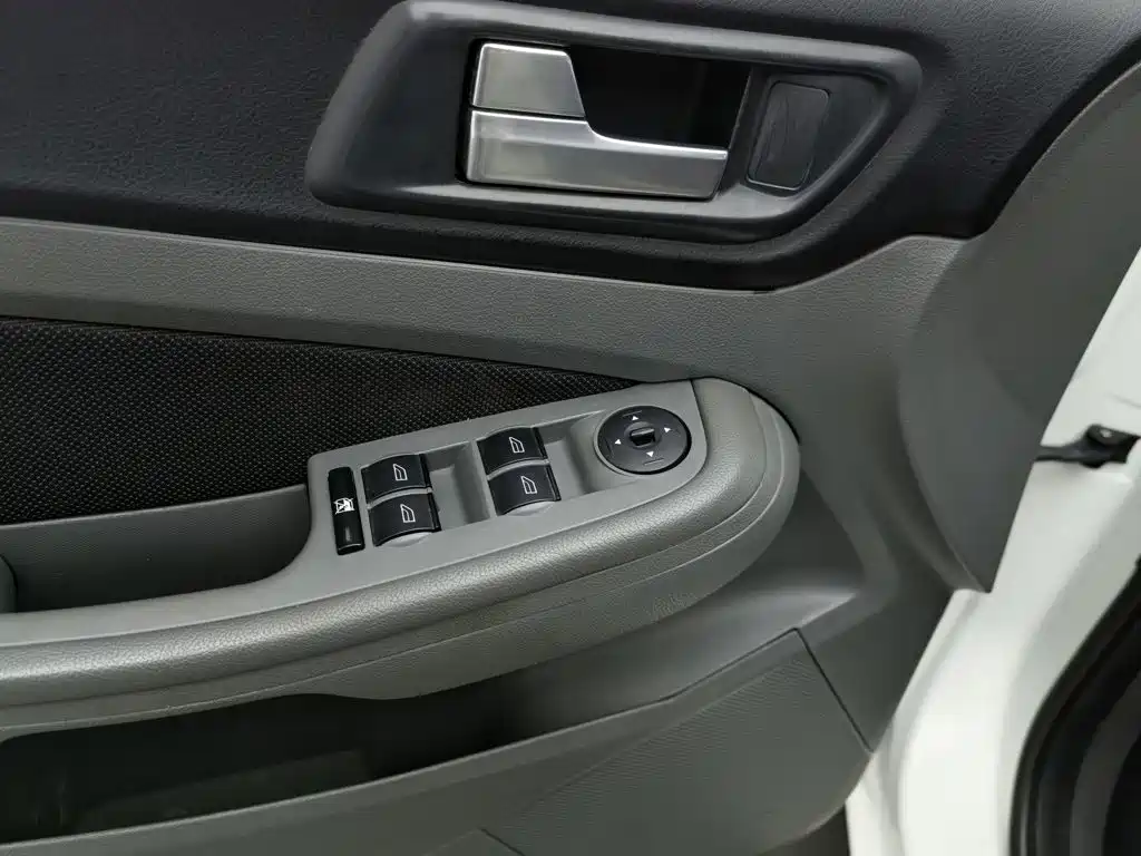 Ford Focus — миниатюра 9