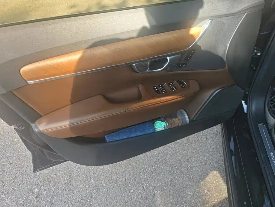 Volvo S90 PHEV — миниатюра 7