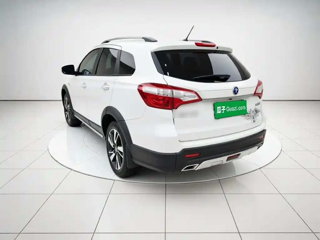 Venucia T70X — миниатюра 4