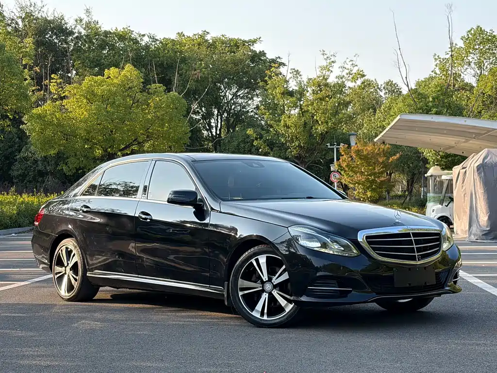 Mercedes-Benz E-Class — миниатюра 3