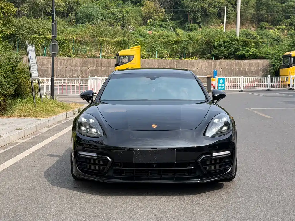 Porsche Panamera — миниатюра 2