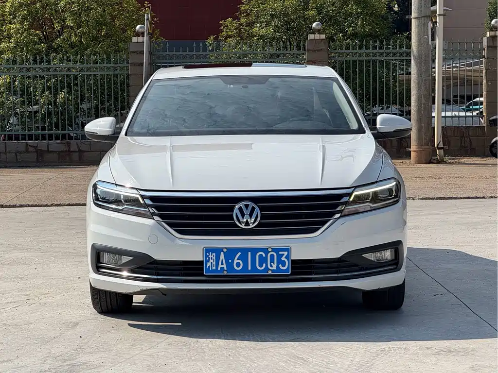 Volkswagen Lavida — миниатюра 2