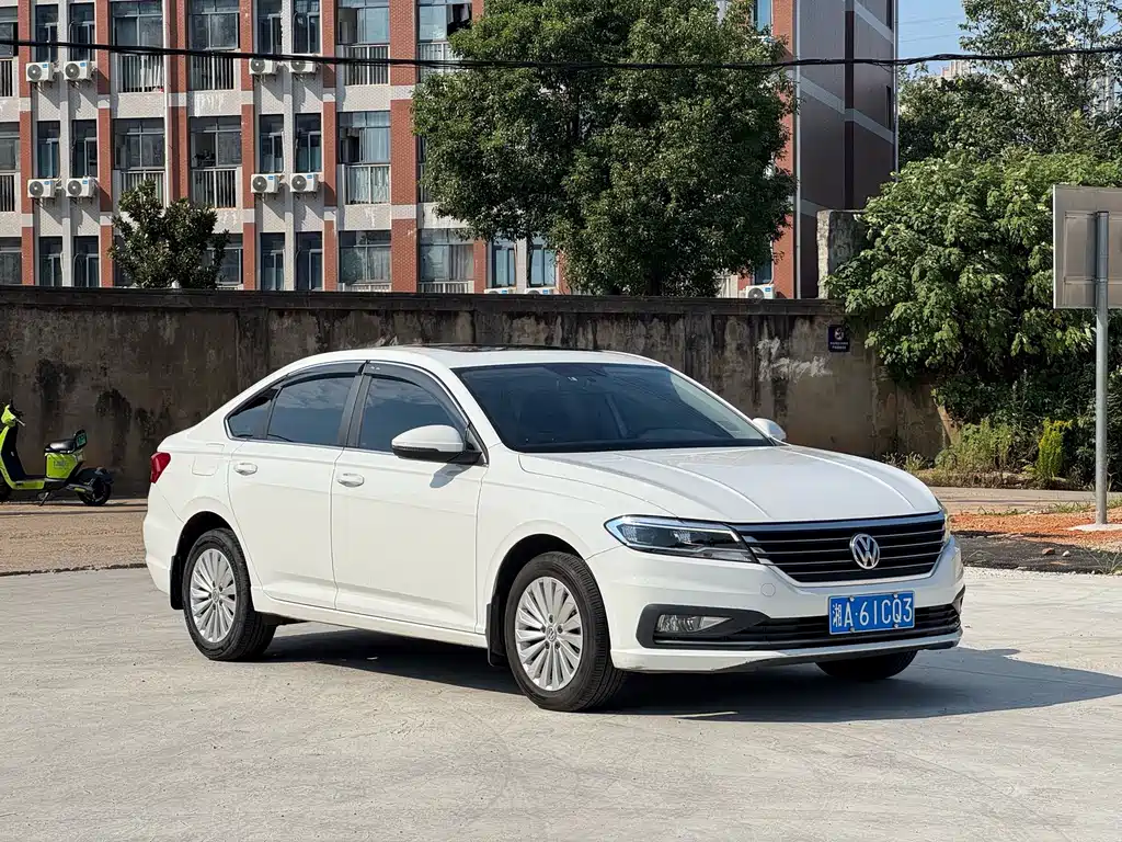 Volkswagen Lavida — миниатюра 3
