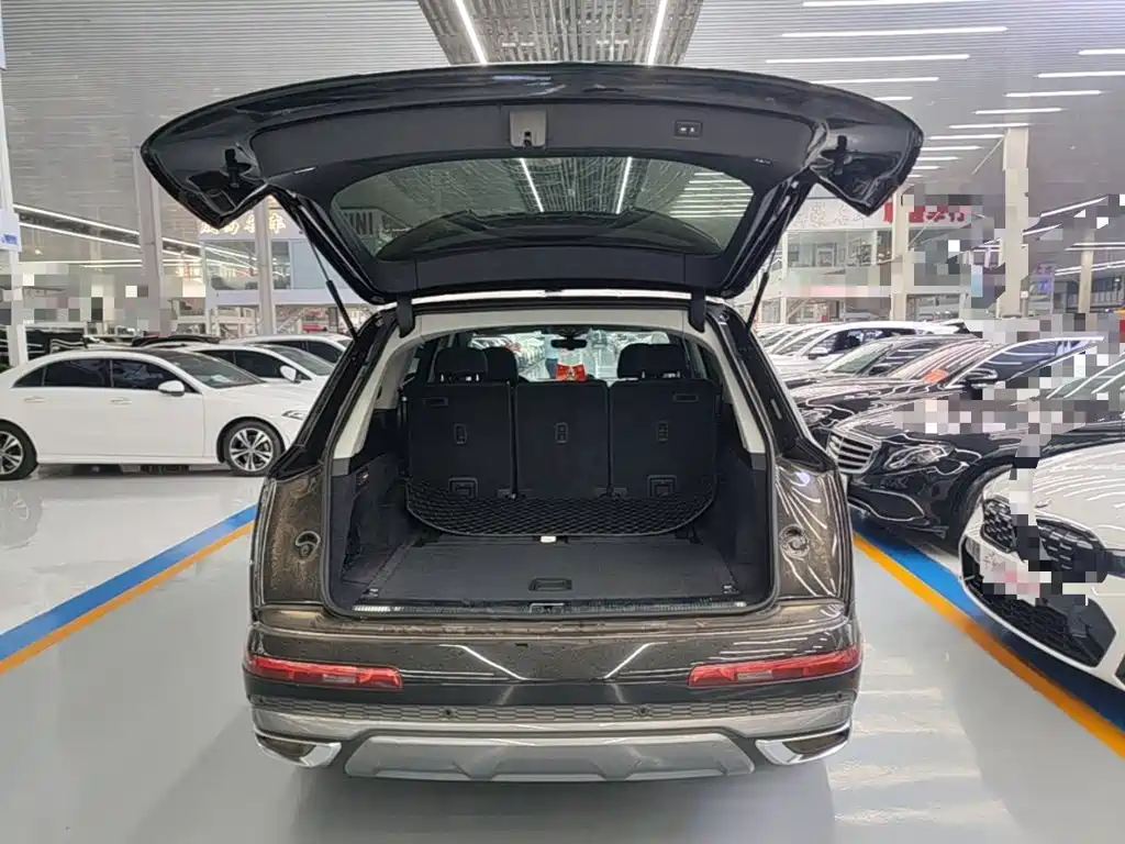 Audi Q7 — миниатюра 19