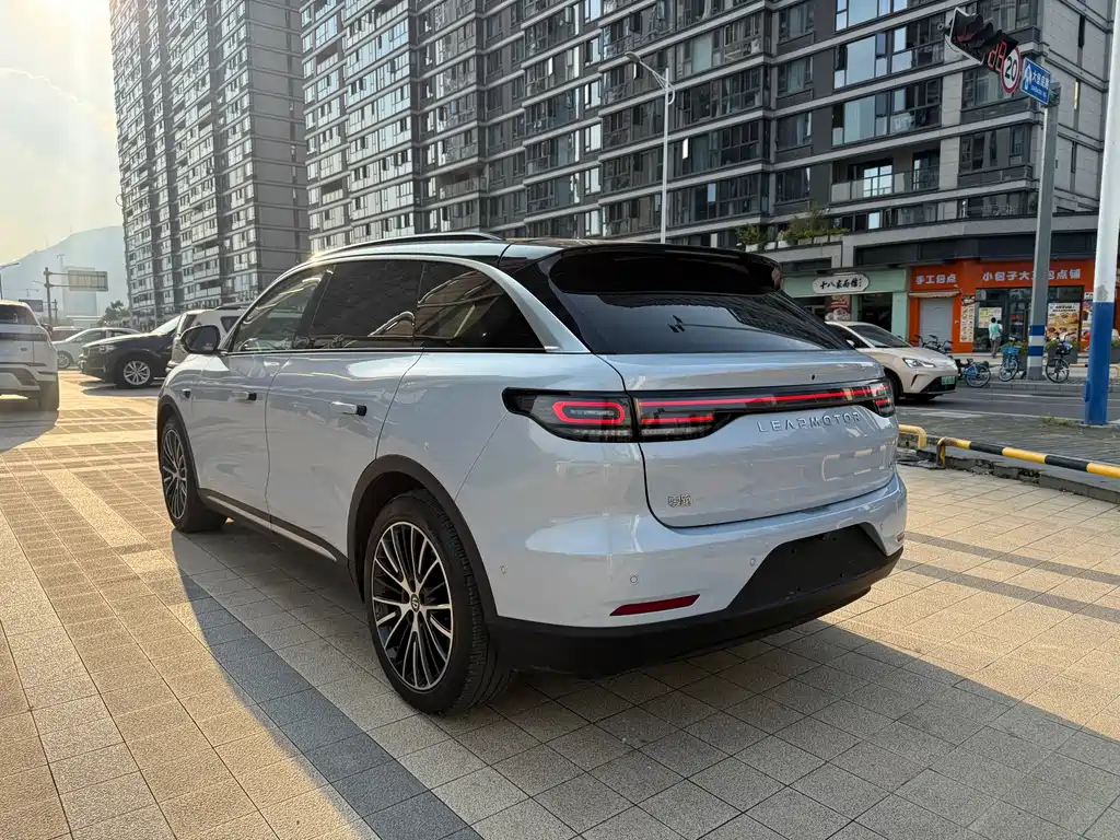 Leapmotor Leapmotor C11 — миниатюра 15