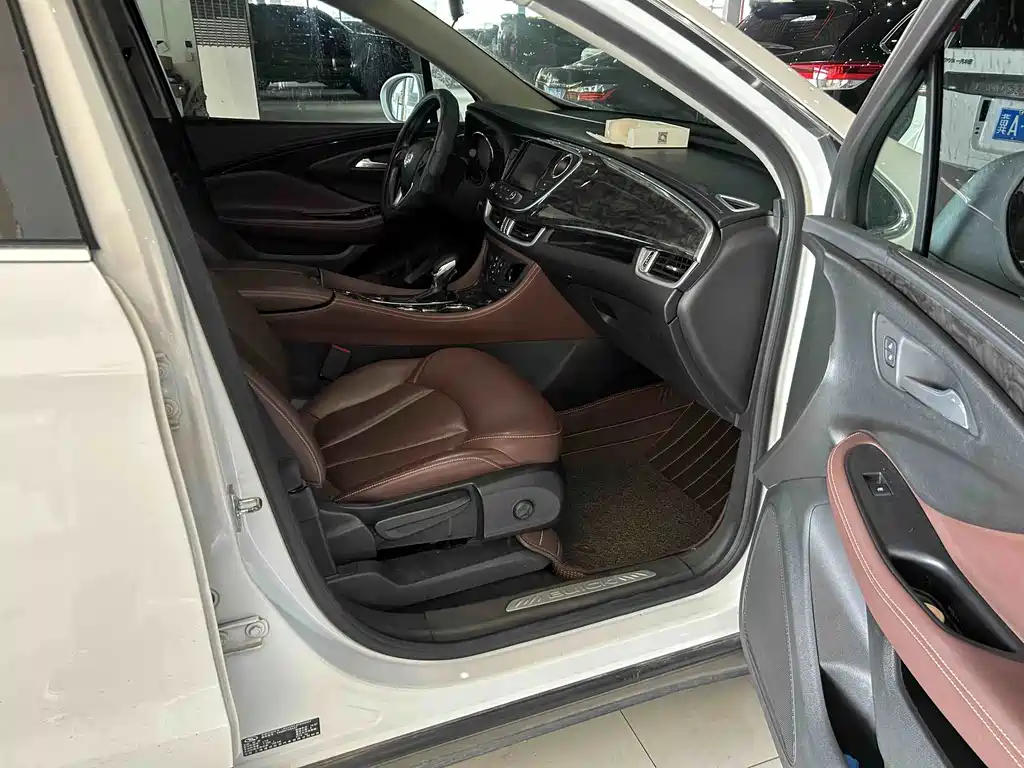 Buick Envision Plus — миниатюра 8