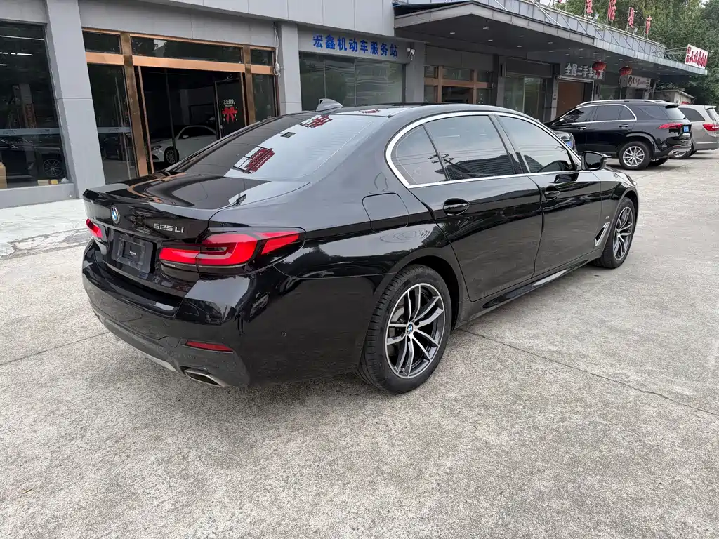 BMW 5 Series 5 2022 525Li M Sport