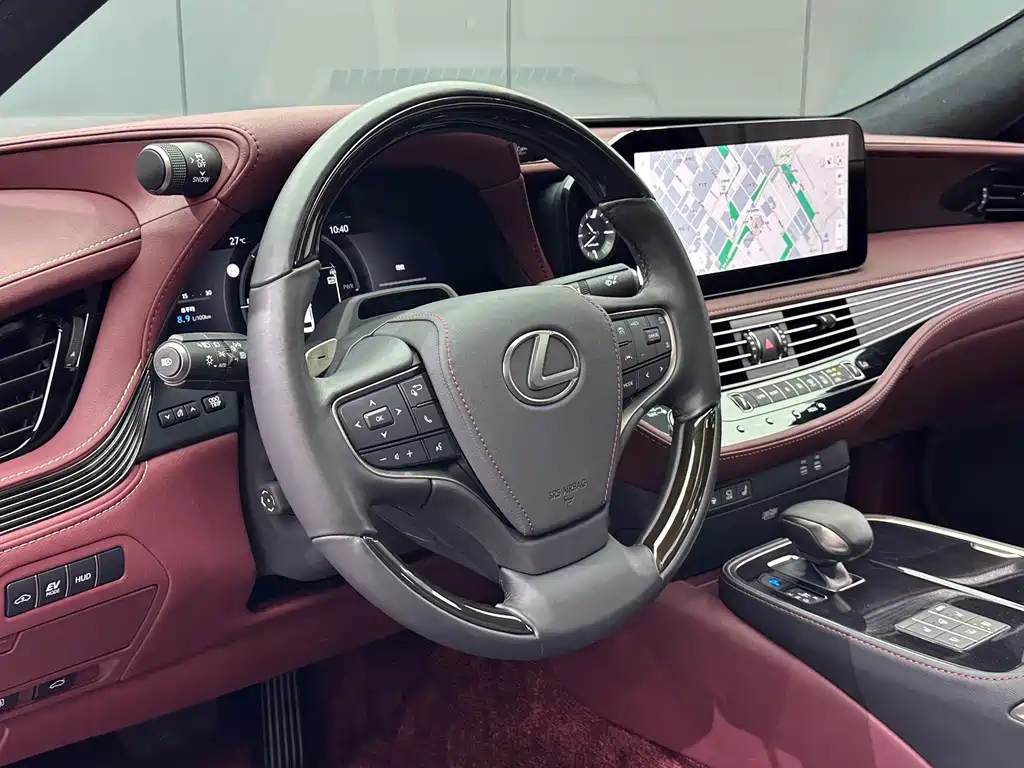 Lexus LS — миниатюра 14