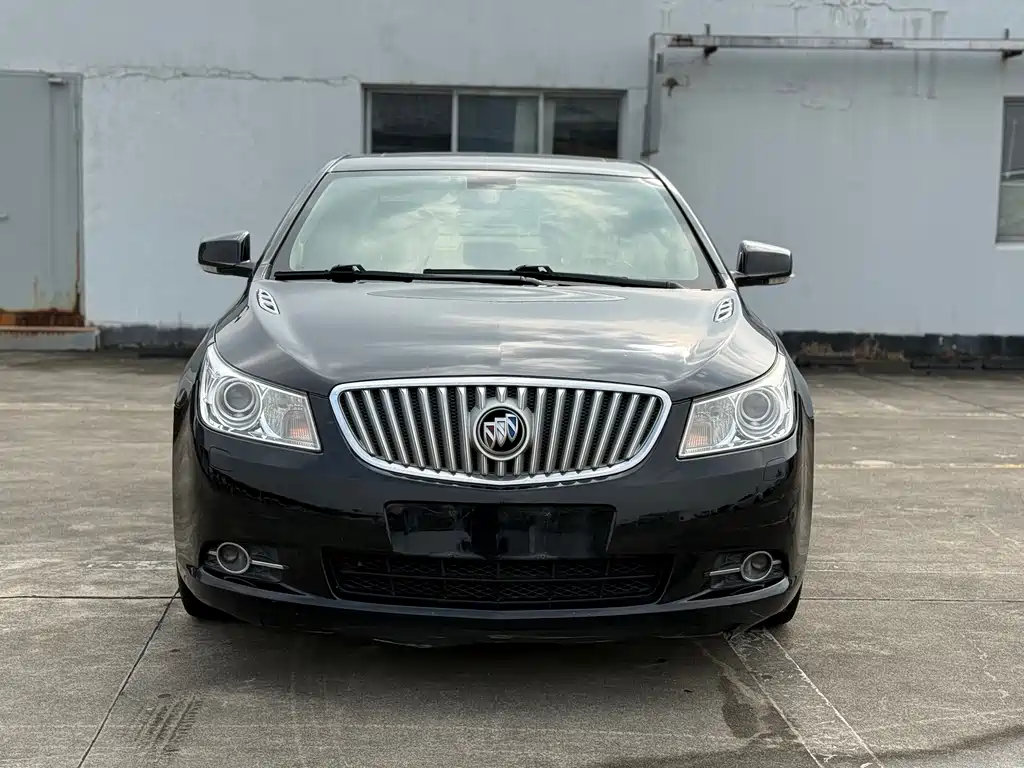 Buick LaCrosse — миниатюра 2