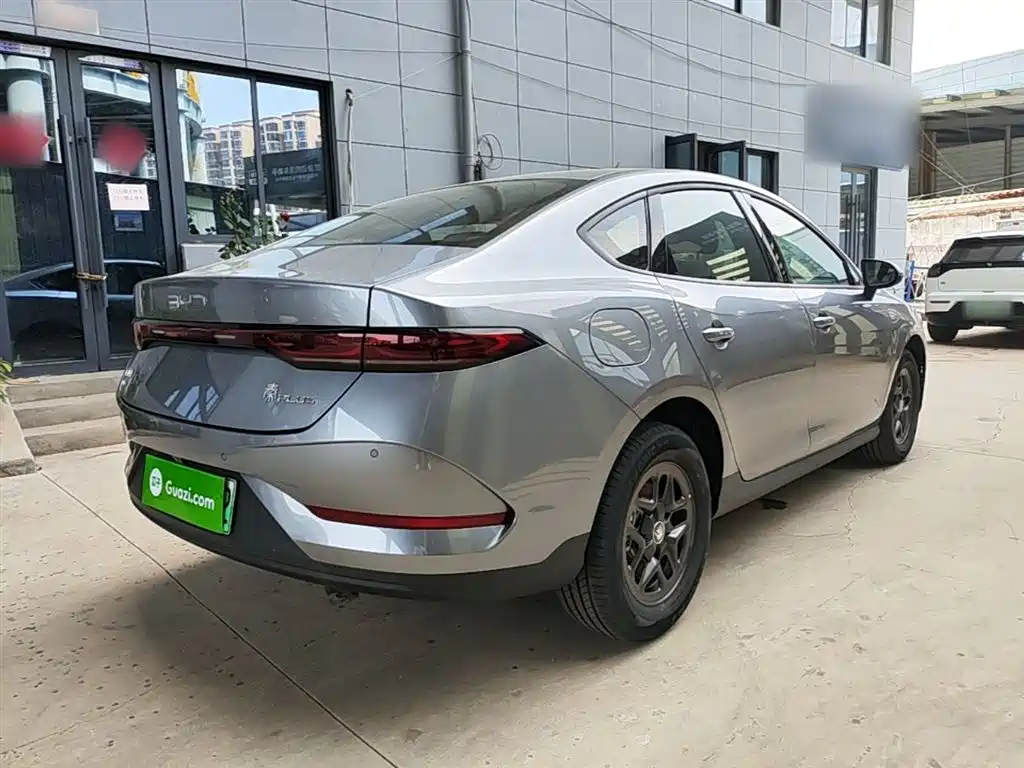 BYD Qin Plus PLUS 2025 DM-i Smart Drive 128KM