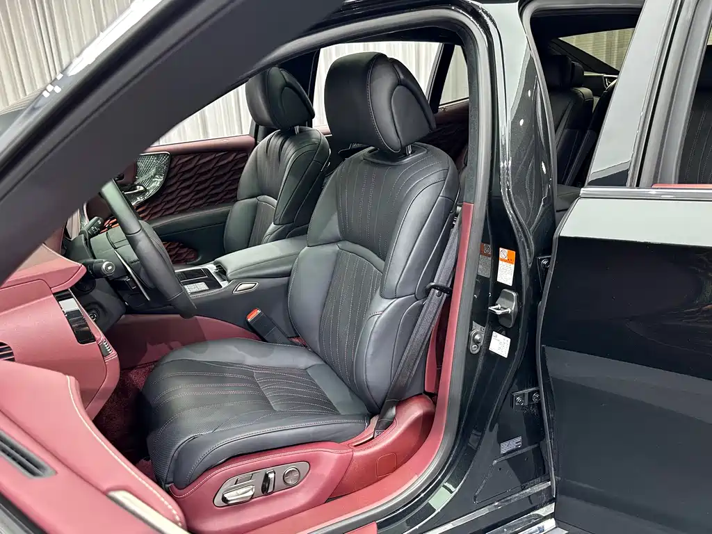 Lexus LS — миниатюра 20