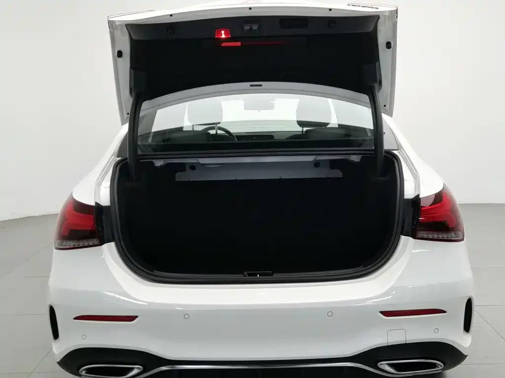 Mercedes-Benz A-Class — миниатюра 16