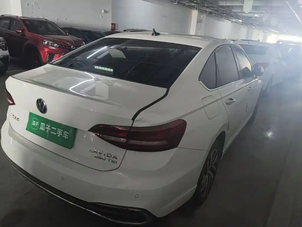 Volkswagen Lavida — миниатюра 7